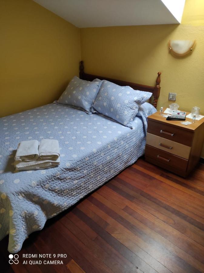 Pension Rosa Cabezon De La Sal Bagian luar foto